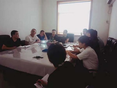 寶鷄(ji)關(guan)于(yu)提(ti)高(gao)公司(si)産品(pin)質(zhi)量(liang)服務的培(pei)訓(xun)會(hui)議